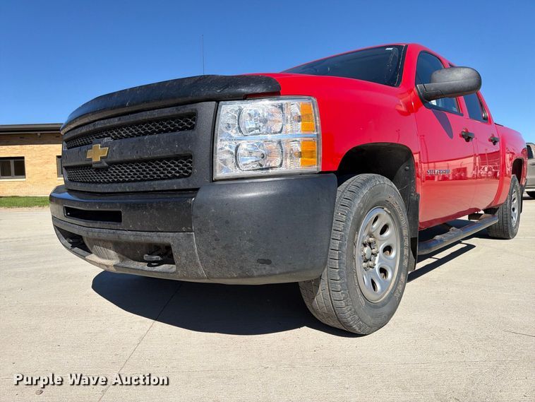 image for item FP3135 2011 Chevrolet Silverado 1500 Crew Cab pickup truck