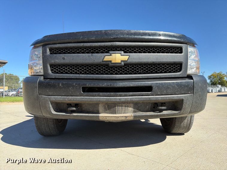 image for item FP3135 2011 Chevrolet Silverado 1500 Crew Cab pickup truck