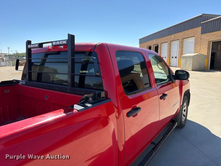 image for item FP3135 2011 Chevrolet Silverado 1500 Crew Cab pickup truck
