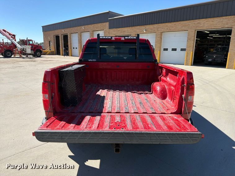 image for item FP3135 2011 Chevrolet Silverado 1500 Crew Cab pickup truck