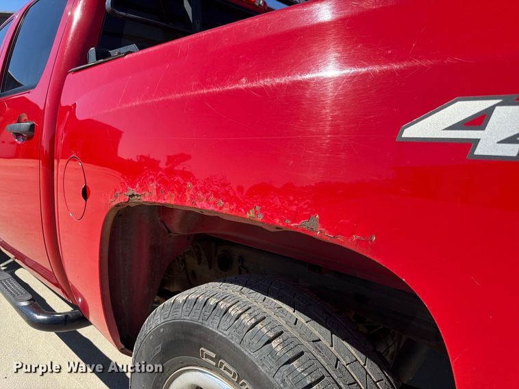 image for item FP3135 2011 Chevrolet Silverado 1500 Crew Cab pickup truck