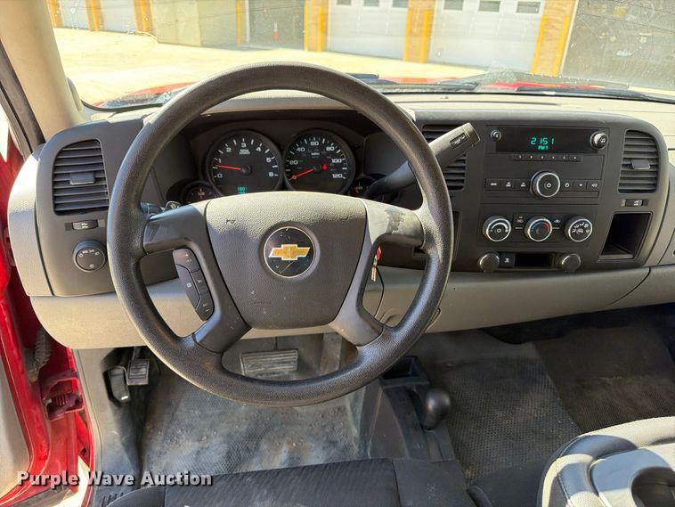 image for item FP3135 2011 Chevrolet Silverado 1500 Crew Cab pickup truck