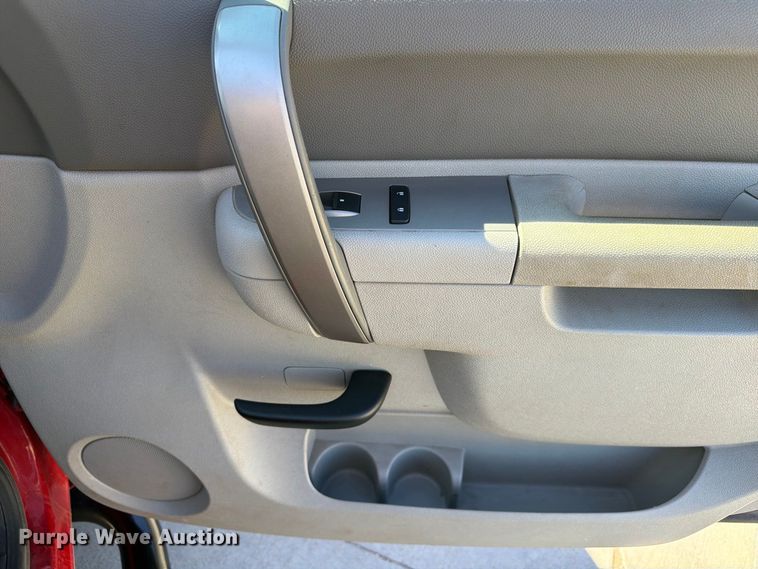 image for item FP3135 2011 Chevrolet Silverado 1500 Crew Cab pickup truck
