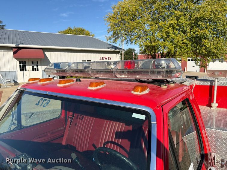 image for item FP3141 1993 Ford F450 Super Duty pumper fire truck