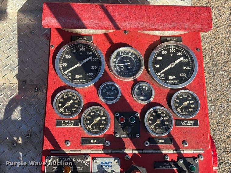 image for item FP3141 1993 Ford F450 Super Duty pumper fire truck