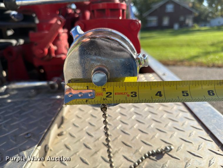 image for item FP3141 1993 Ford F450 Super Duty pumper fire truck