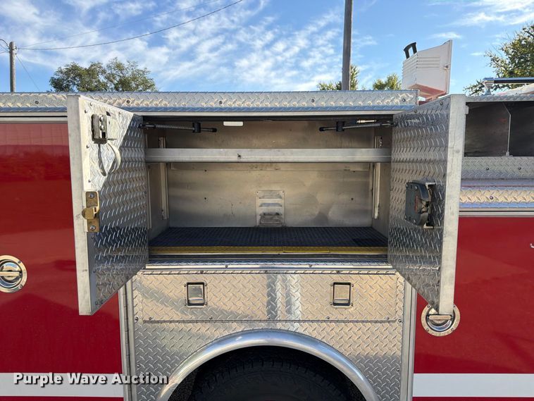 image for item FP3141 1993 Ford F450 Super Duty pumper fire truck