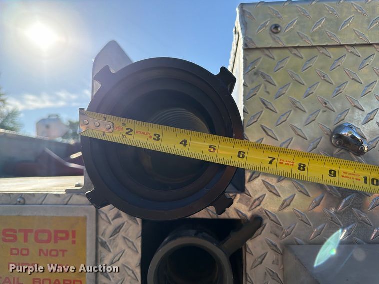 image for item FP3141 1993 Ford F450 Super Duty pumper fire truck