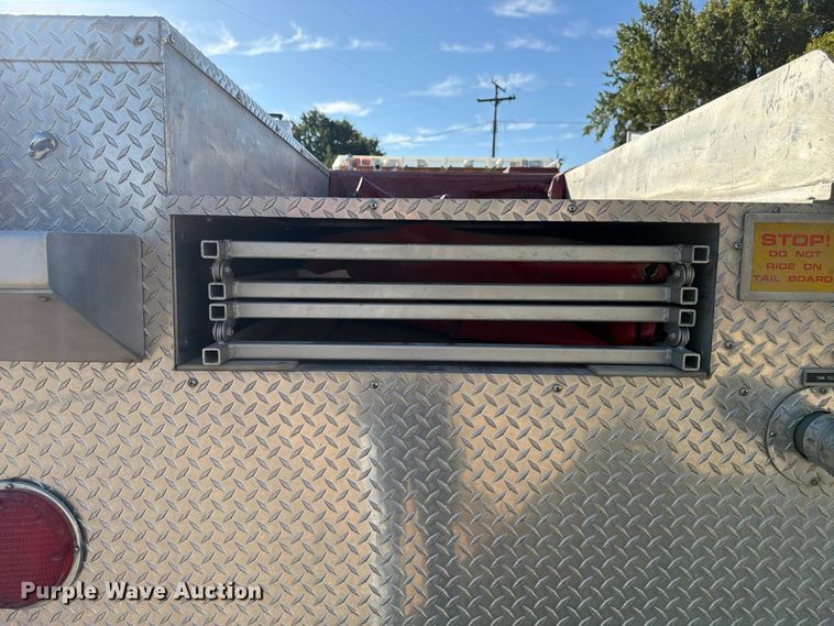 image for item FP3141 1993 Ford F450 Super Duty pumper fire truck