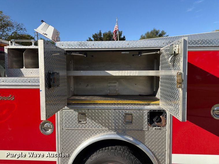 image for item FP3141 1993 Ford F450 Super Duty pumper fire truck