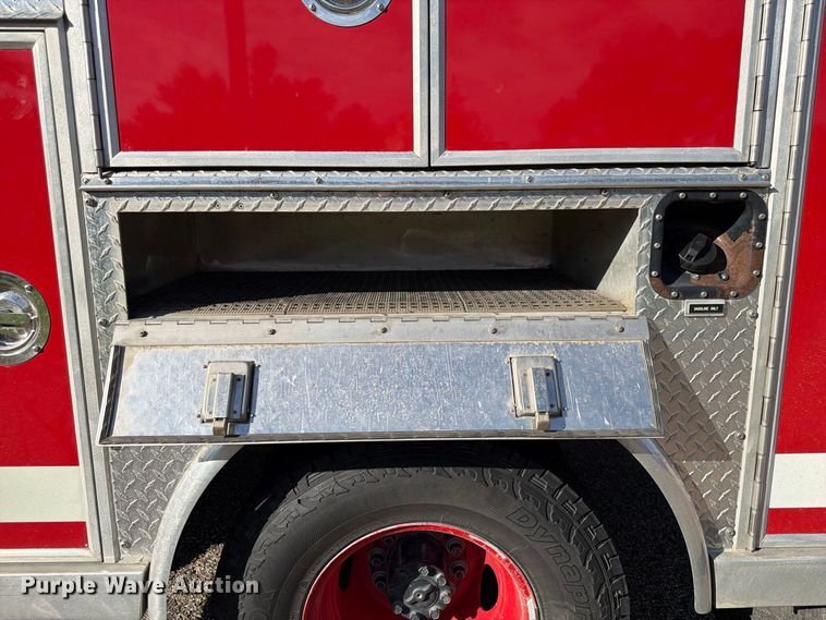 image for item FP3141 1993 Ford F450 Super Duty pumper fire truck
