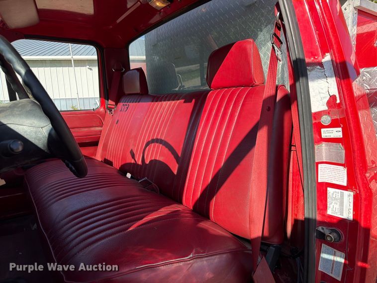 image for item FP3141 1993 Ford F450 Super Duty pumper fire truck