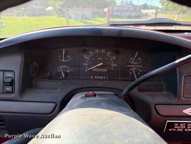 image for item FP3141 1993 Ford F450 Super Duty pumper fire truck