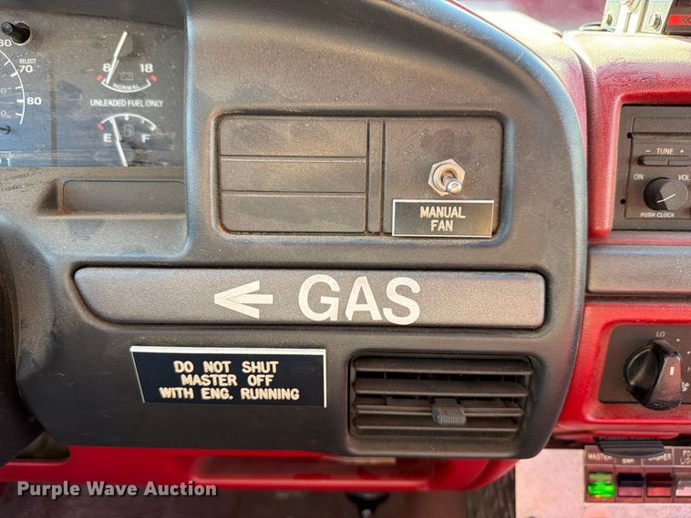 image for item FP3141 1993 Ford F450 Super Duty pumper fire truck