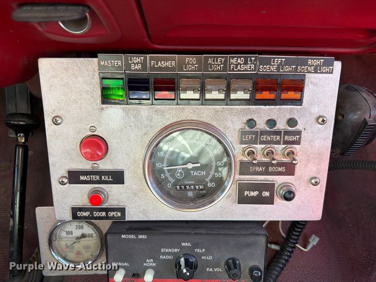 image for item FP3141 1993 Ford F450 Super Duty pumper fire truck