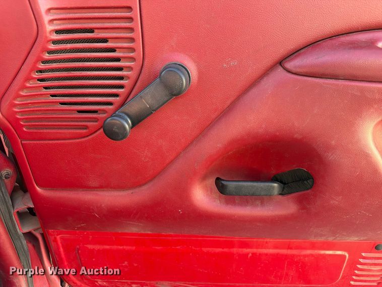 image for item FP3141 1993 Ford F450 Super Duty pumper fire truck