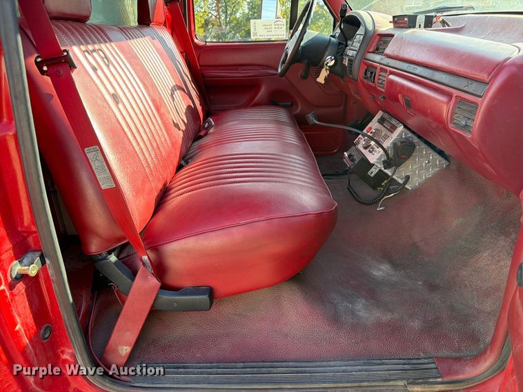 image for item FP3141 1993 Ford F450 Super Duty pumper fire truck