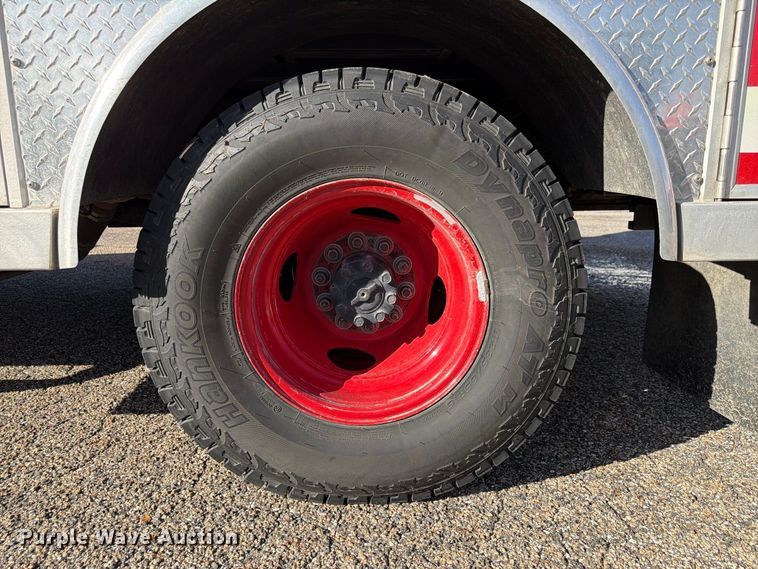 image for item FP3141 1993 Ford F450 Super Duty pumper fire truck