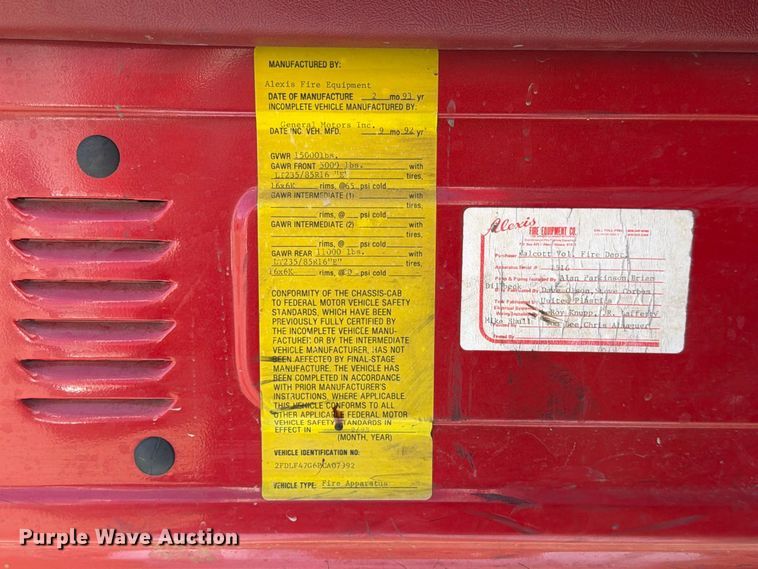 image for item FP3141 1993 Ford F450 Super Duty pumper fire truck