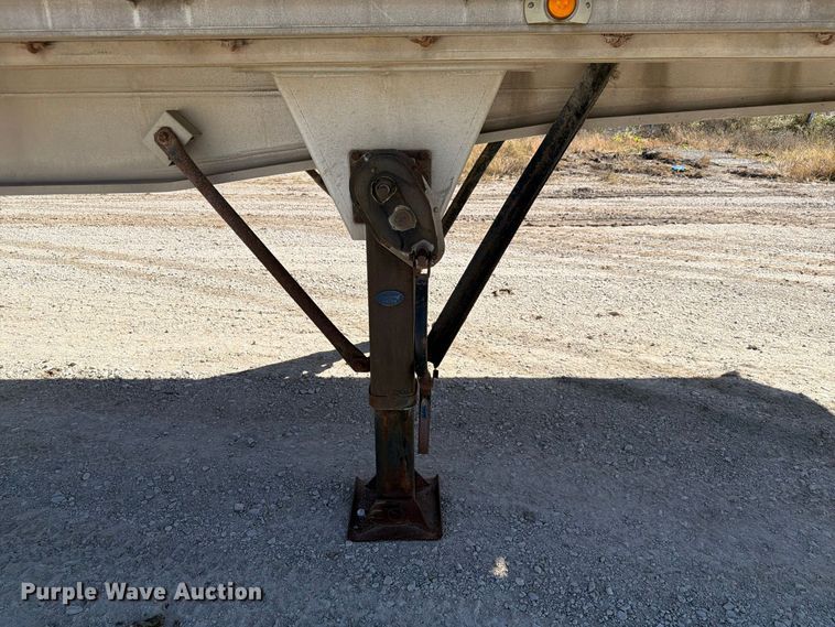 image for item FP3142 1999 Benson AF489650 flatbed trailer