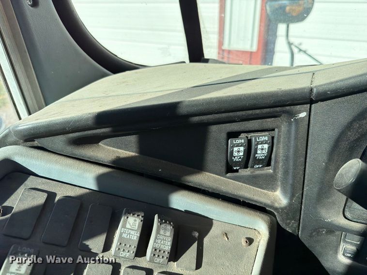 image for item FT6441 2015 IC Bus PB105 school bus