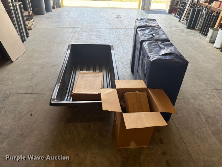 image for item FT6650 Livestock equipment