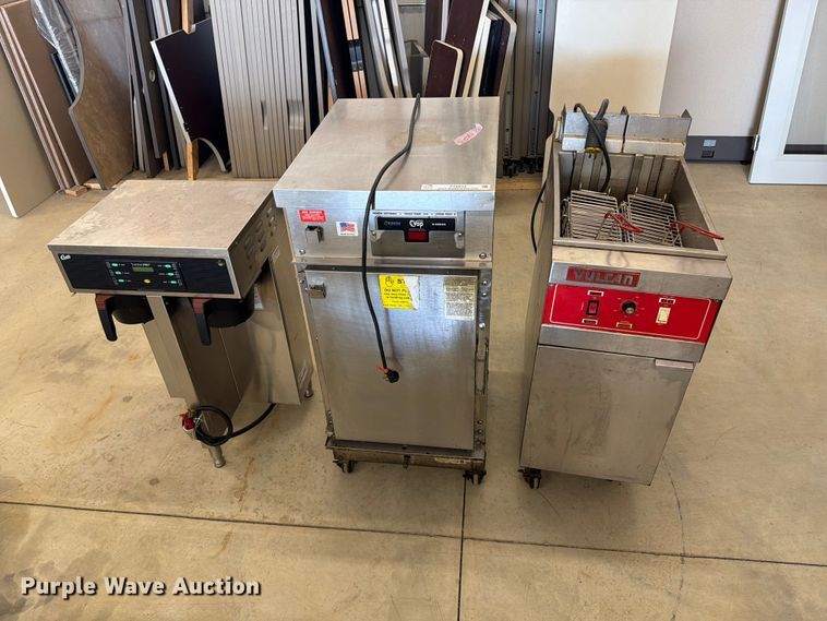 image for item FT6652 Assorted appliances