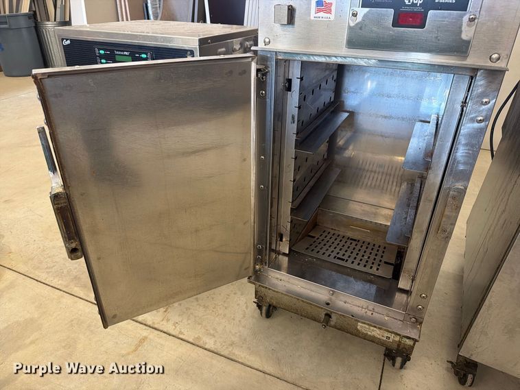 image for item FT6652 Assorted appliances