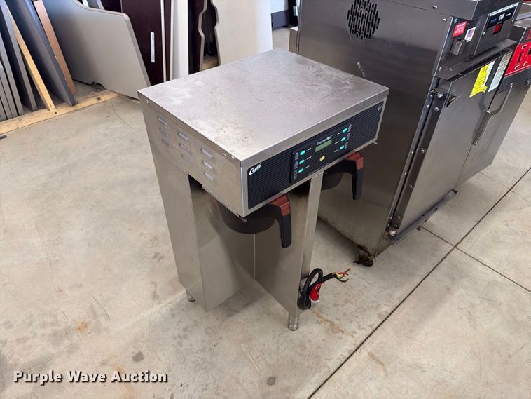 image for item FT6652 Assorted appliances