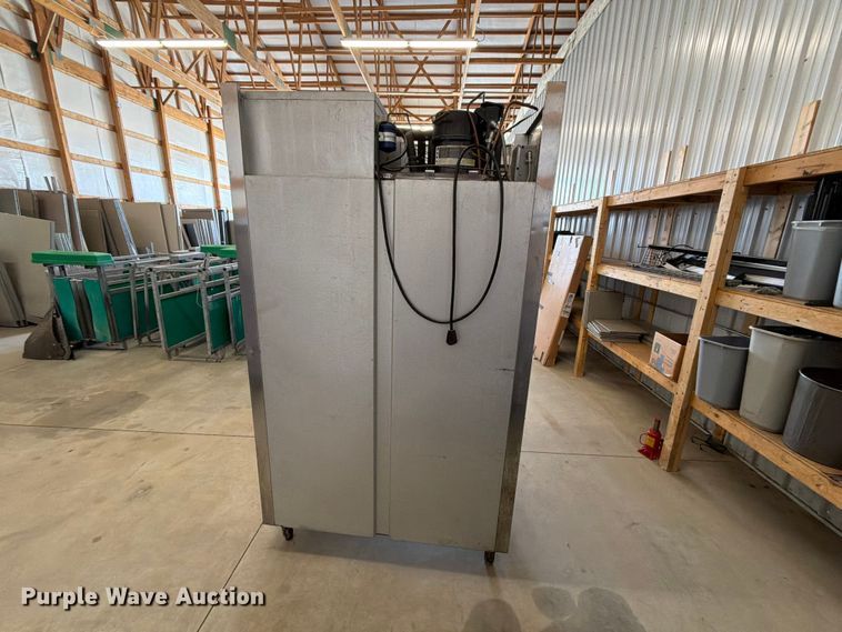 image for item FT6653 Traulsen ALT232DUT-HHS refrigerator 