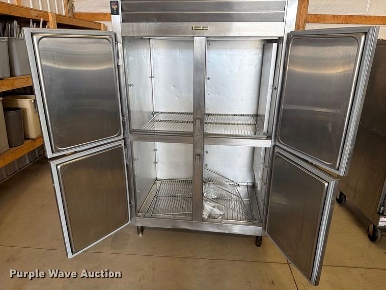 image for item FT6653 Traulsen ALT232DUT-HHS refrigerator 