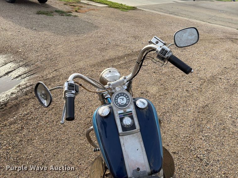 image for item FT6810 2004 ASVE Rebel motorcycle