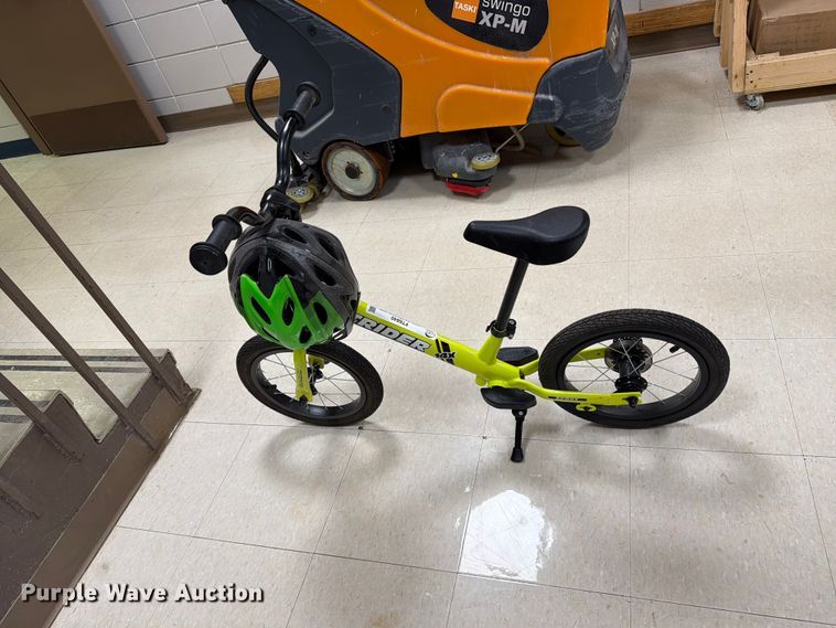image for item FT6840 (6) bicycles