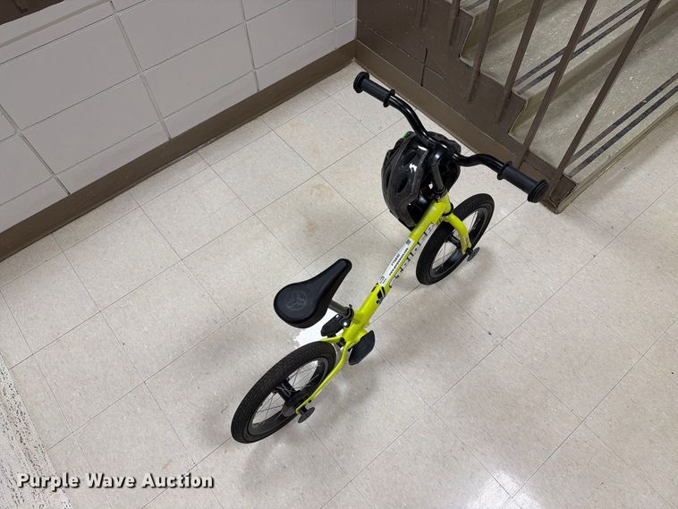 image for item FT6840 (6) bicycles