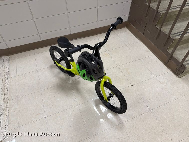 image for item FT6841 (6) bicycles