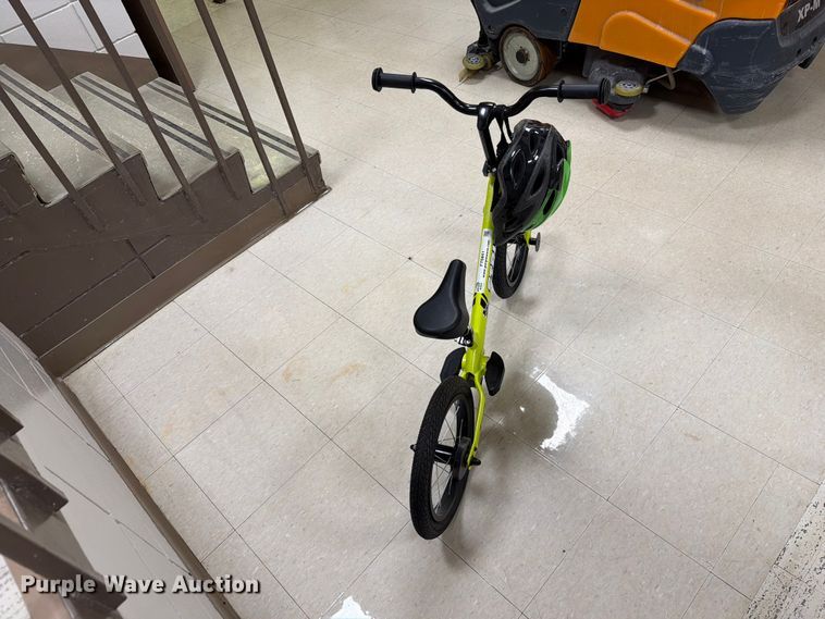 image for item FT6841 (6) bicycles