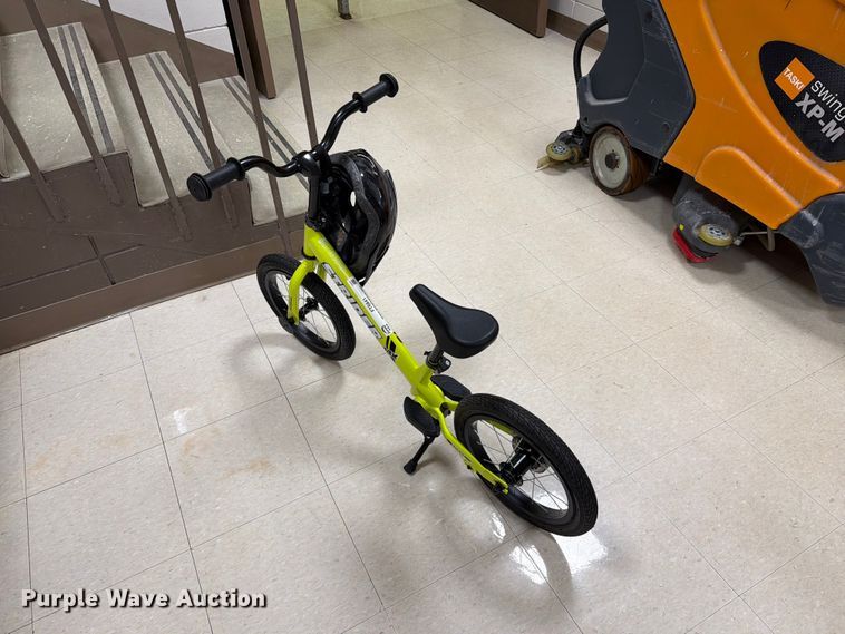 image for item FT6841 (6) bicycles