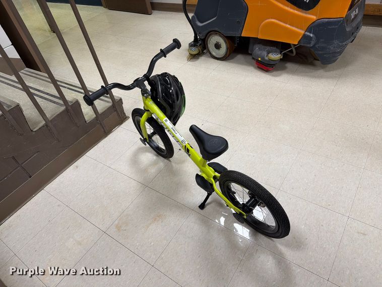 image for item FT6842 (6) bicycles