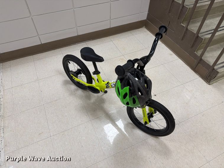 image for item FT6843 (7) bicycles
