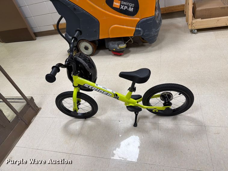 image for item FT6843 (7) bicycles