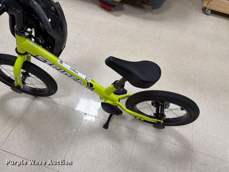 image for item FT6843 (7) bicycles
