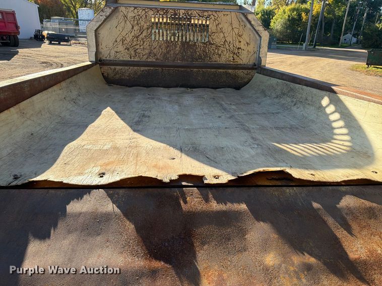 image for item FT6857 2001 Ford F350 Super Duty dump bed pickup truck