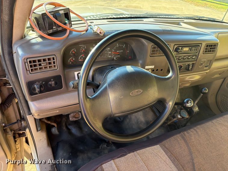 image for item FT6857 2001 Ford F350 Super Duty dump bed pickup truck