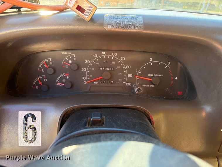 image for item FT6857 2001 Ford F350 Super Duty dump bed pickup truck