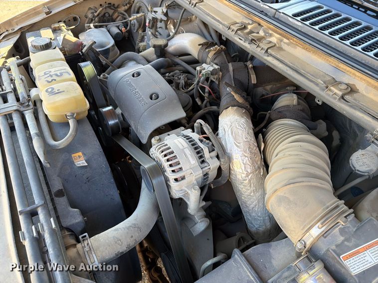image for item FT6857 2001 Ford F350 Super Duty dump bed pickup truck