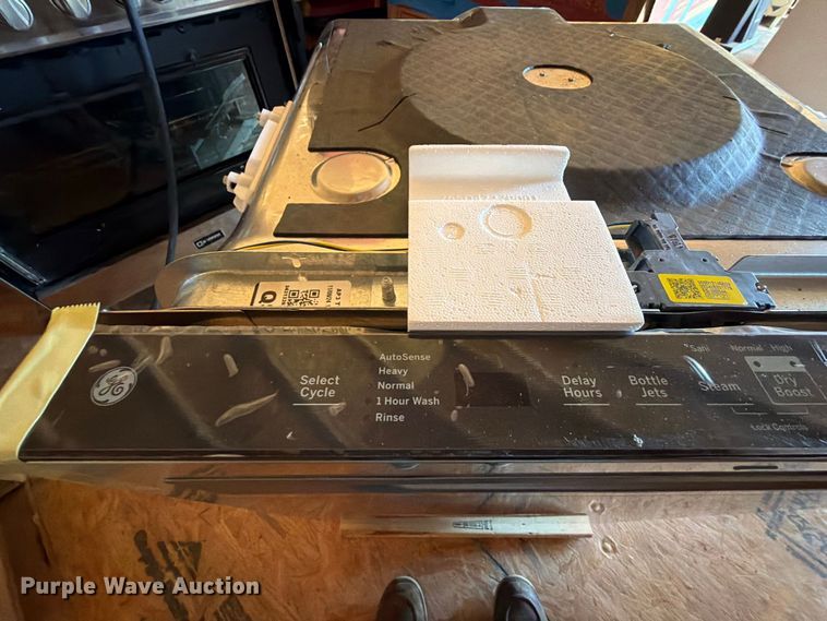 image for item FU1094 General Electric GDP670SYVFS Dishwasher