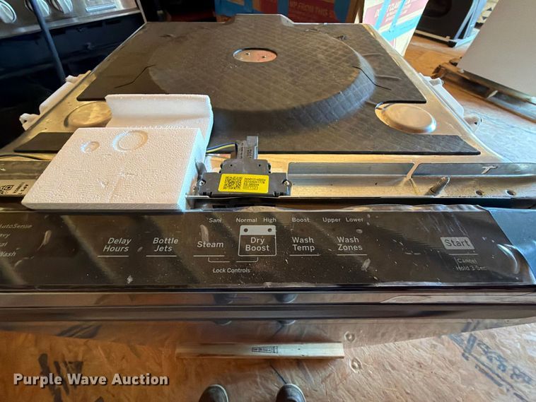 image for item FU1094 General Electric GDP670SYVFS Dishwasher