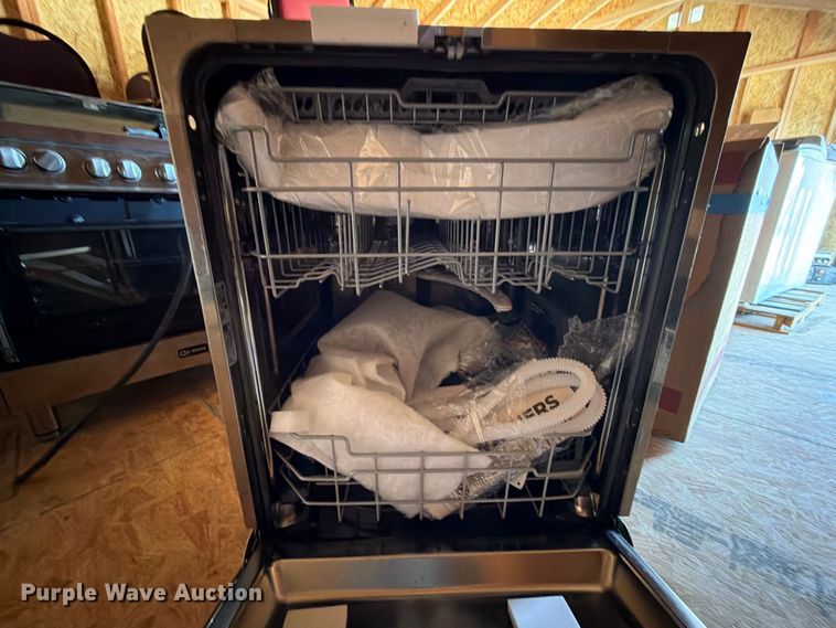 image for item FU1094 General Electric GDP670SYVFS Dishwasher