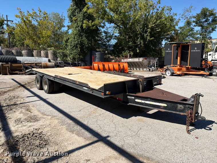image for item FU1095 2004 Holden HCZ-18KT equipment trailer