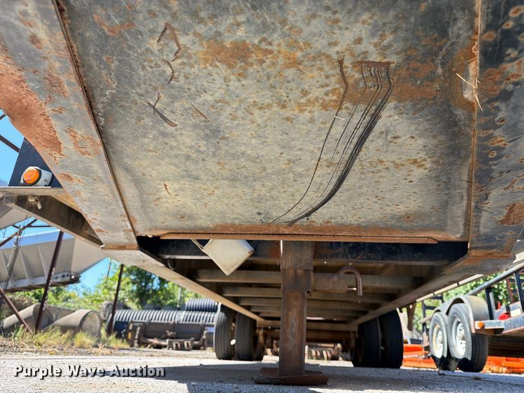 image for item FU1095 2004 Holden HCZ-18KT equipment trailer